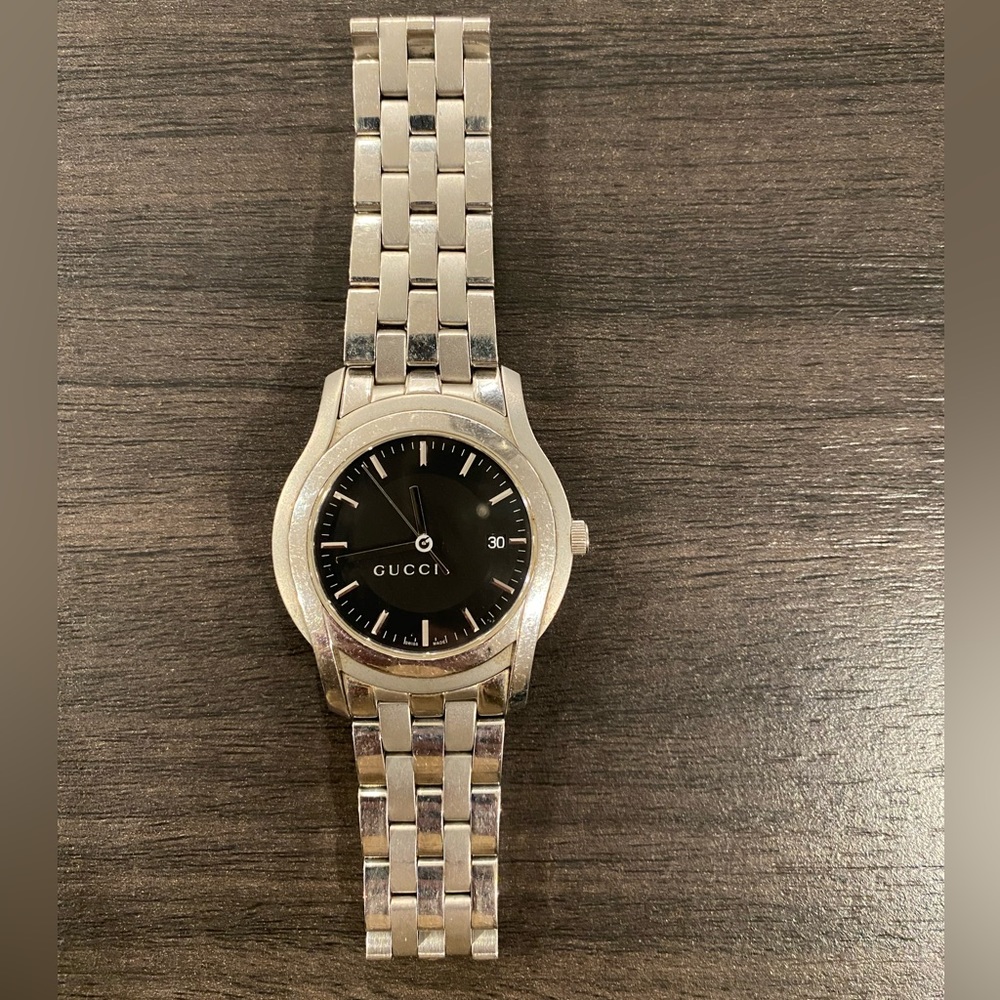 Gucci Silver Watch - Unisex